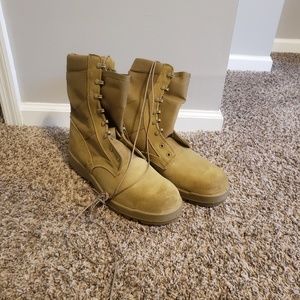 Combat boots